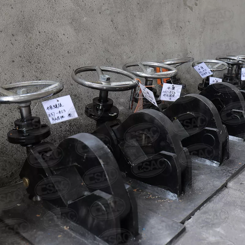 Vandeniui nepralaidus pasukamas inkaro atlaisviklis